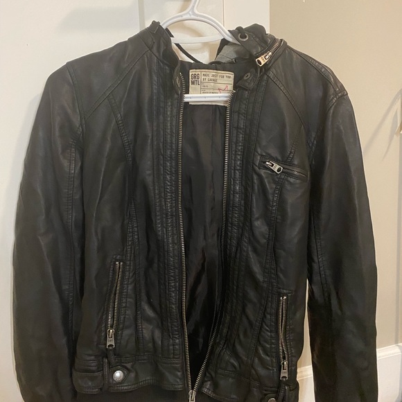 Black small leather jacket - Picture 1 of 3